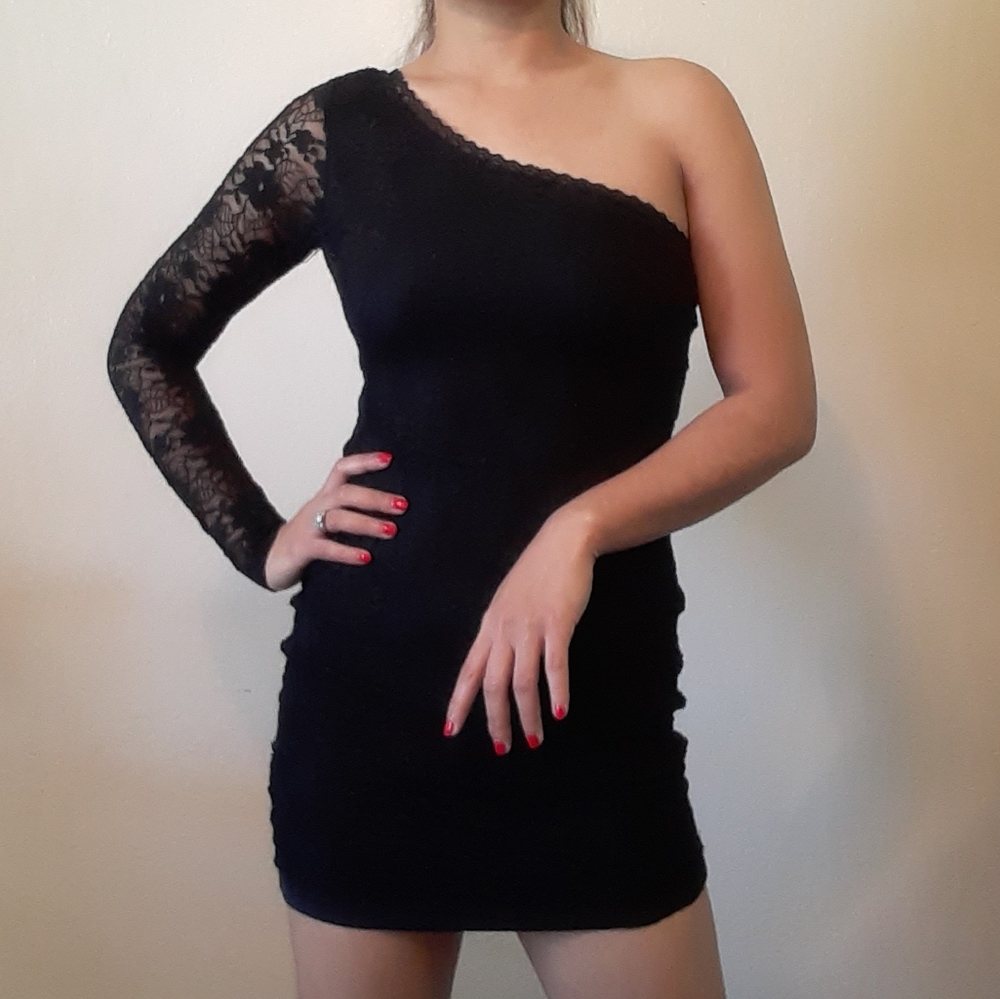 One shoulder short dress